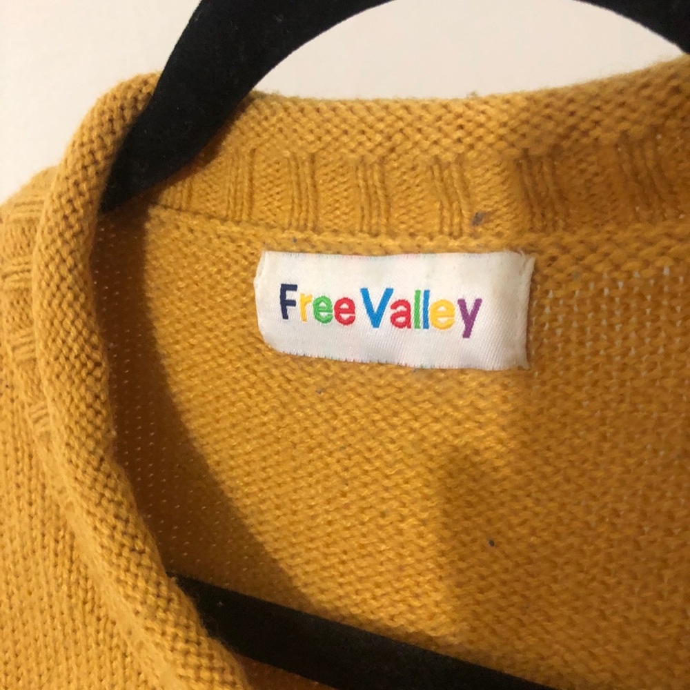 Free Valley sweater